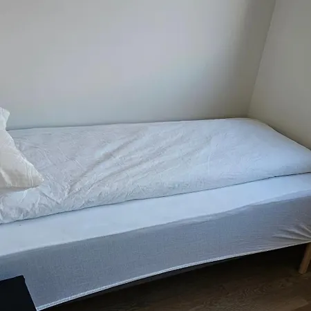 4 Bedrooom Διαμέρισμα *